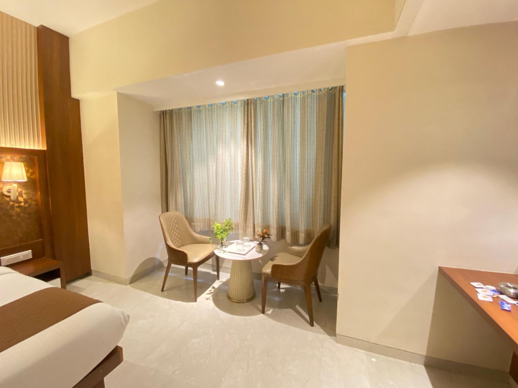 Hotel Czar Inn - Vashi Navi Mumbai Eksteriør bilde